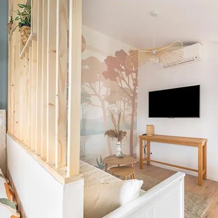 Petit Cocon Provençal à 2mn D'arles * Fourques (Gard)